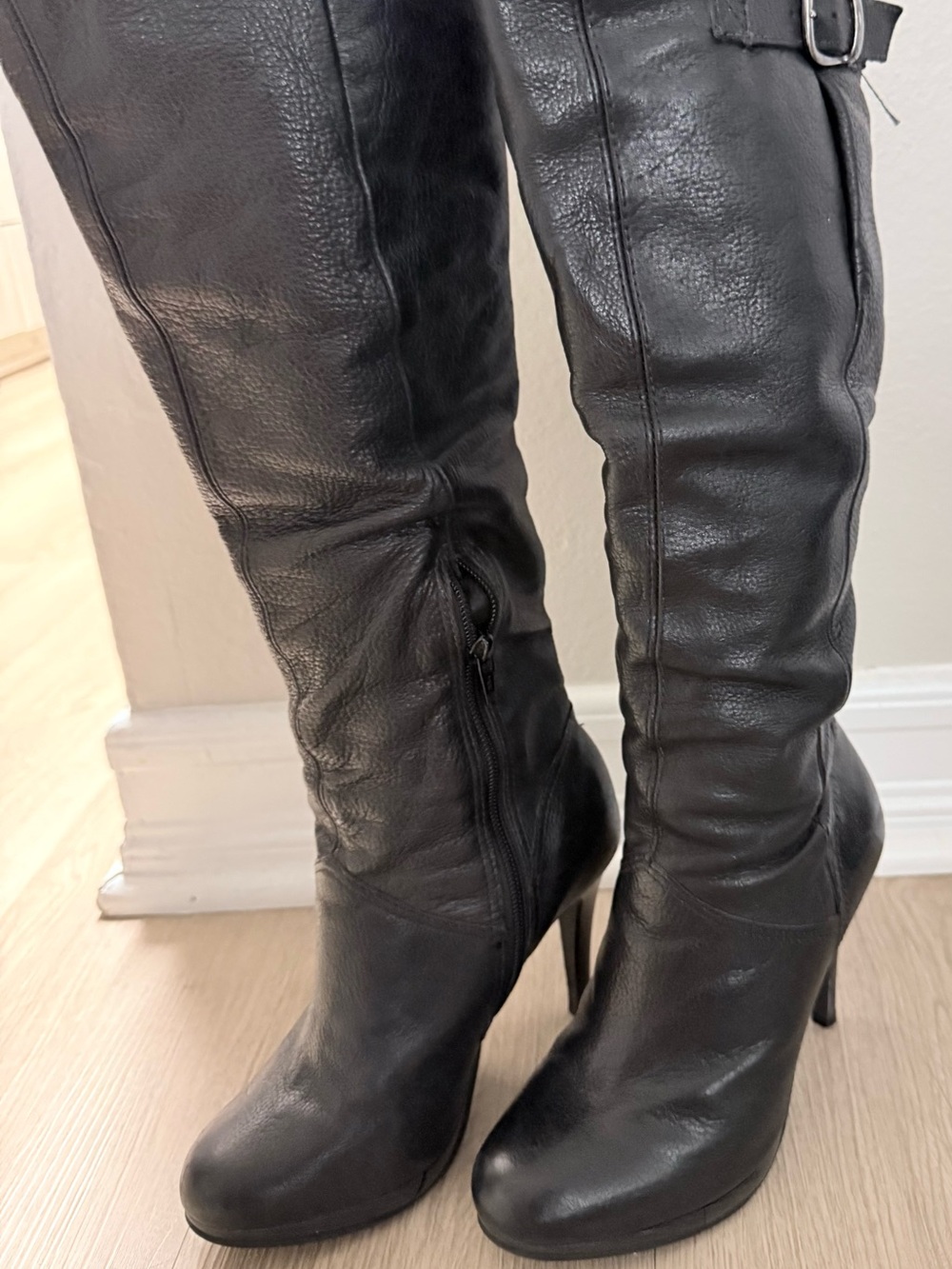 Cathy Jean Black Leather Knee-High Stiletto Boots Y2K Sz 6